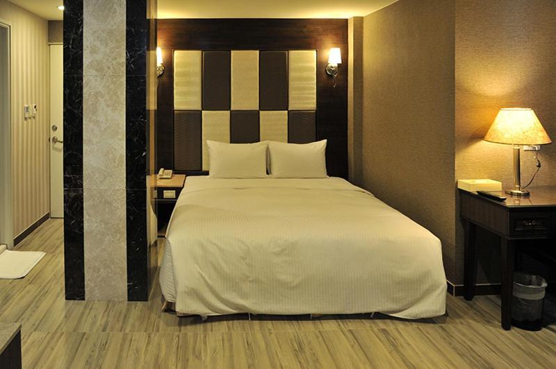 Maple Hotel Second Branch Ταϊνάν Εξωτερικό φωτογραφία